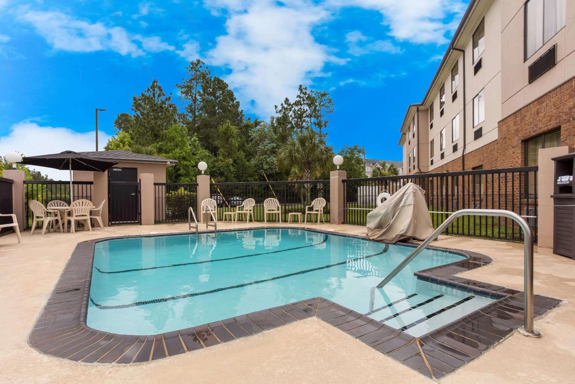 Comfort Suites North Mobile Saraland Bagian luar foto